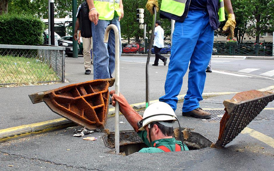 comment déboucher les wc avec une bouteille Clermont